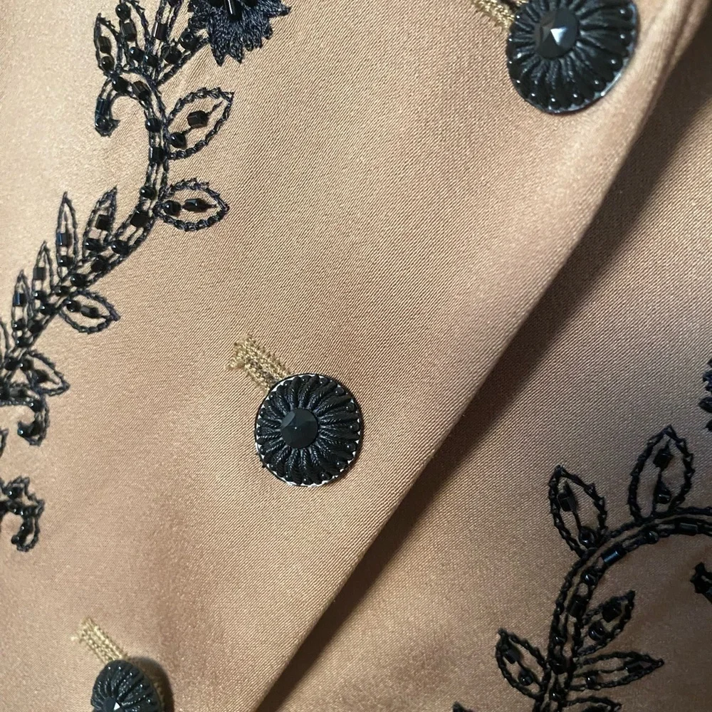 NWT Beautiful Kasper Tan Embroidered Bedazzled Women's Suit Jacket Blazer - Picture 6 of 9